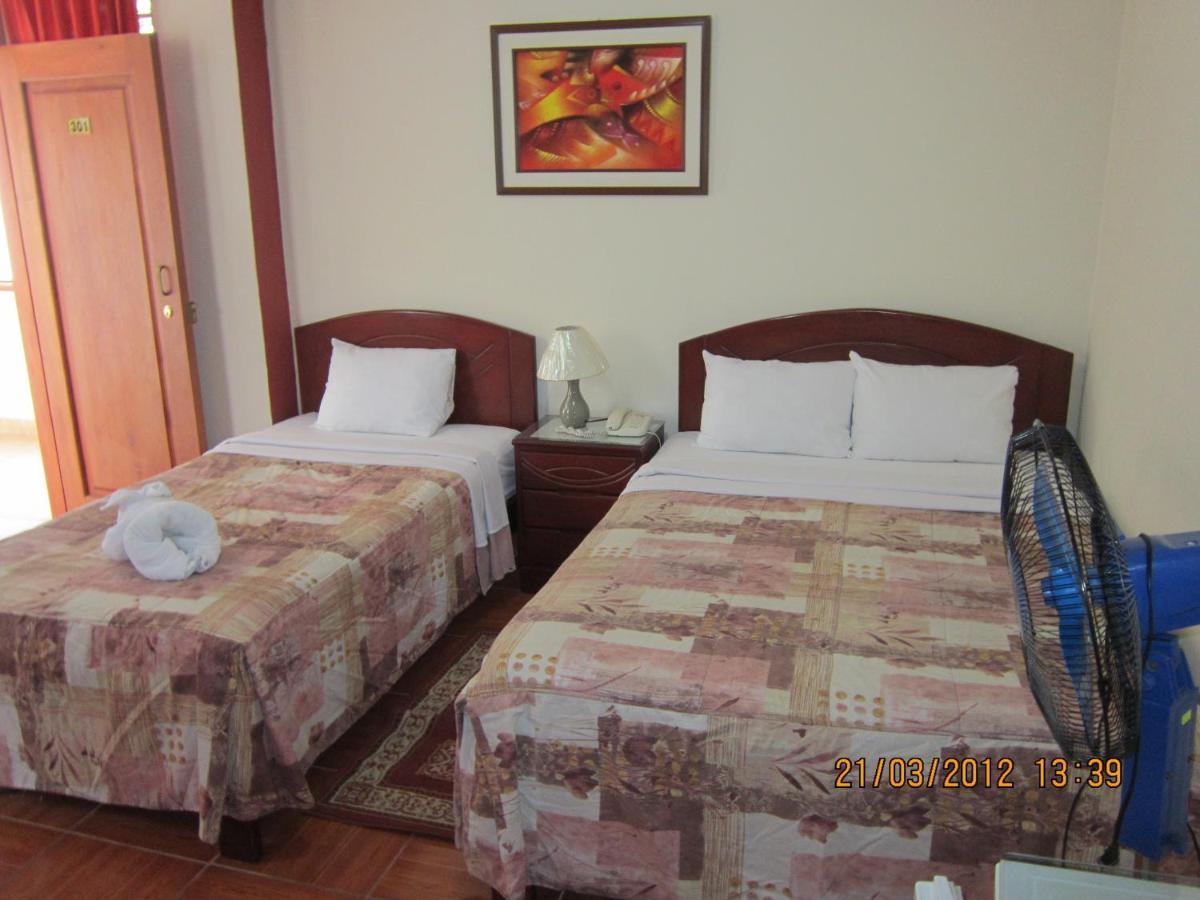 Plaza Trujillo Hotel Esterno foto