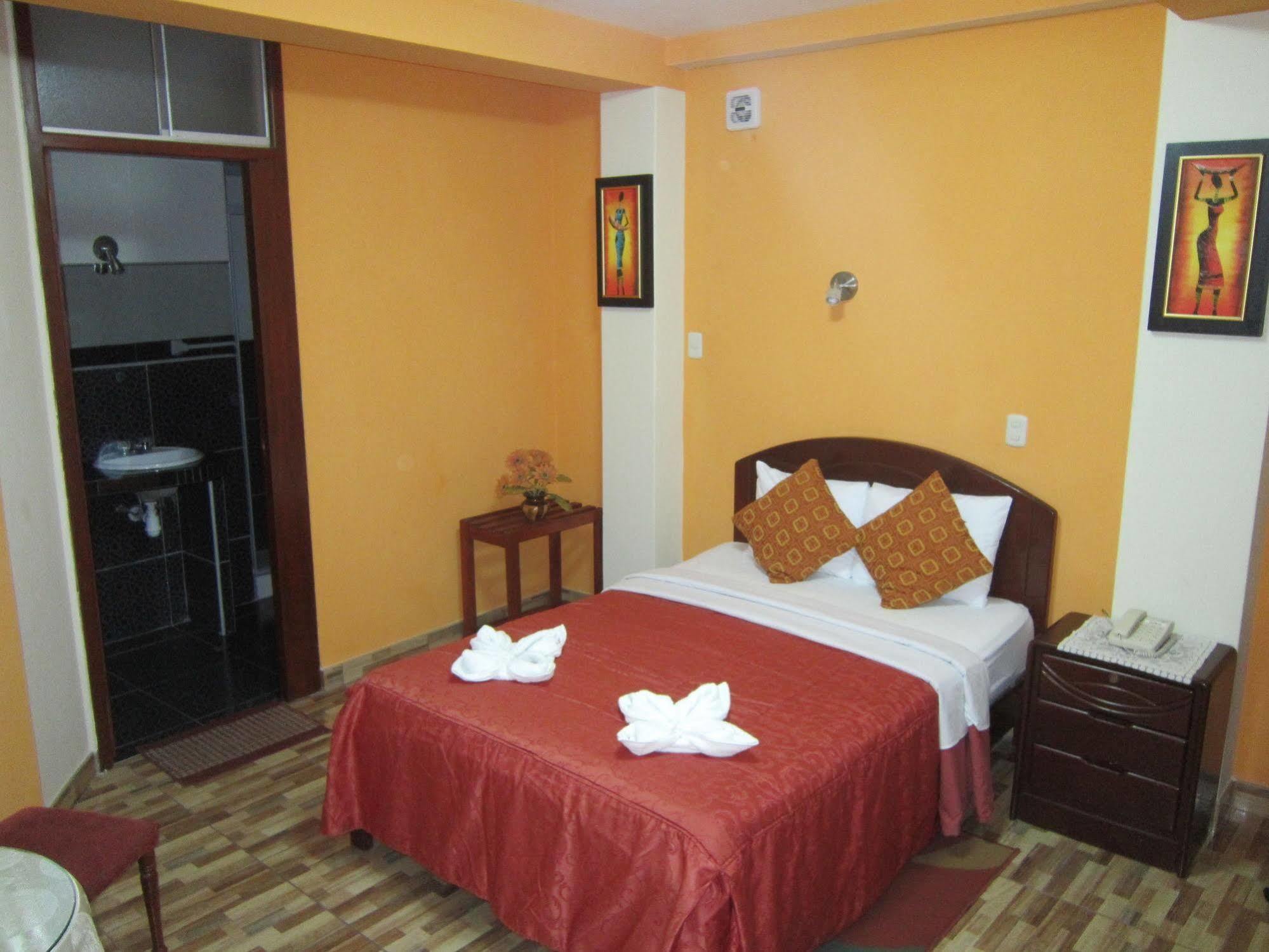 Plaza Trujillo Hotel Esterno foto